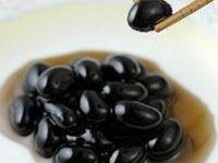 我坚持吃醋泡黑豆一年，醋泡黑豆我吃了十年