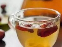 红枣枸杞泡水喝的功效，连续喝一个月红枣枸杞水