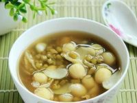 绿豆莲子汤的功效与作用，绿豆莲子汤的禁忌及副作用